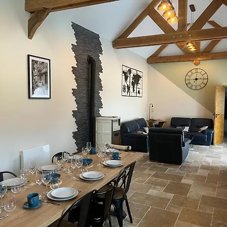 L Etre Aux Rues Holiday home