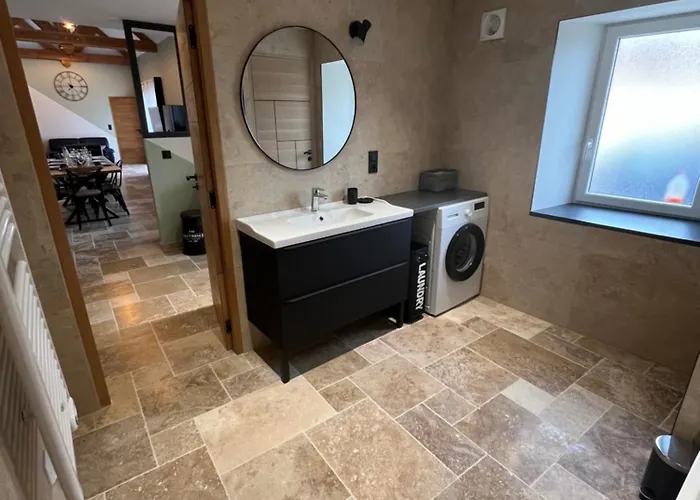 2 De L Etre Aux Rues Holiday home Chailloue