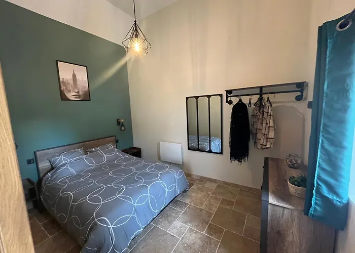 2 De L Etre Aux Rues *